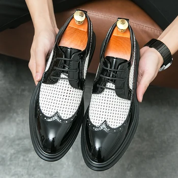 Мужская модная кожаная обувь на шнуровке, уличная дышащая повседневная обувь, черно-белые модельные туфли в стиле барокко, деловые туфли на плоской подошве
