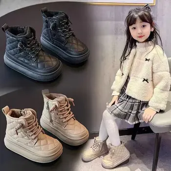 2023 Новые осенне-зимние хлопчатобумажные ботинки; Детская обувь для девочек; Плюшевые короткие модные зимние ботинки на плоской подошве; Универсальные ботинки для мальчиков и девочек; Унисекс