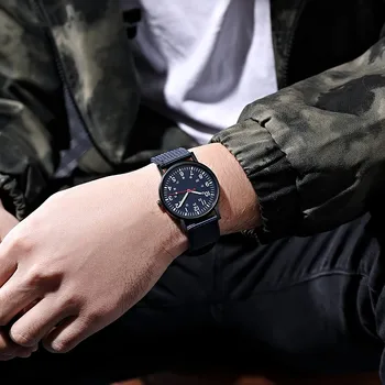 Минималистичные мужские модные ультратонкие часы Простые мужские деловые наручные часы со светящимся кварцем из нержавеющей стали Relogio Masculino