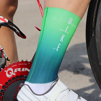 Аэро Спортивные носки Mcycle градиентного цвета, цельные бесшовные противоскользящие велосипедные носки, Летние Велосипедные аэро Носки для езды на велосипеде