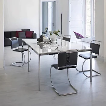 Дизайнерский Металлический обеденный стул Эргономичный Бесплатная Доставка Обеденный стул для гостиной Расслабляющий ресторан Комедианты Кухонная мебель