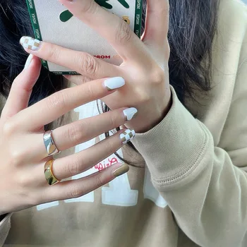 Кольцо на указательный палец Женская мода Золотые цвета Зимние украшения Изысканное Кольцо Открытые кольца Обручальное кольцо для женщин