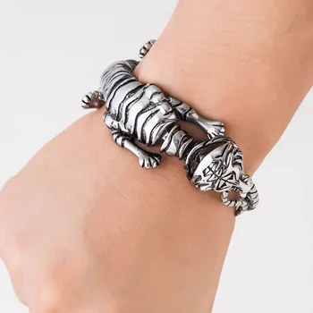 2018 Новые браслеты-манжеты Hyperbole с пружинными застежками из нержавеющей стали для мужчин в подарок